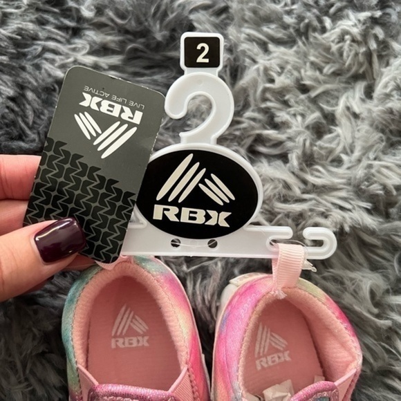 Babygirl pull on sneakers - Picture 2 of 3